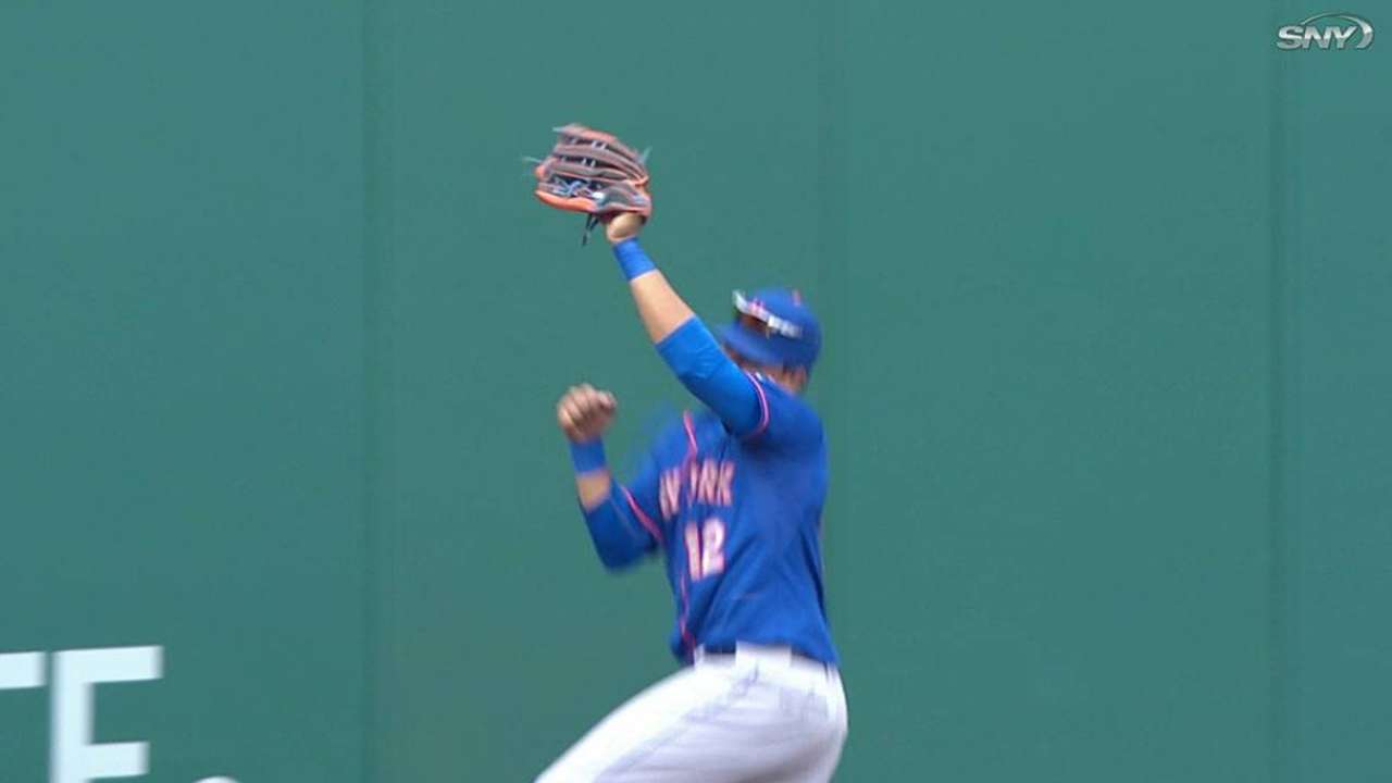 Inbox: Why isn't Lagares playing every day?