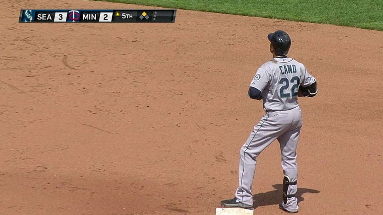 Hernández y Canó guiaron victoria de los Marineros