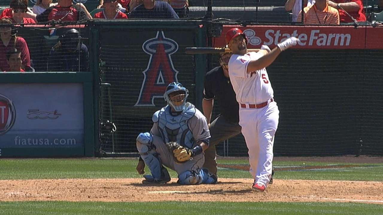 Pujols moves into 25th all-time with 504th homer