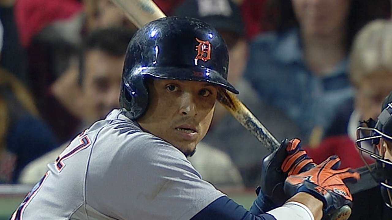 MLB Notebook: Tigers feeling at home on the road