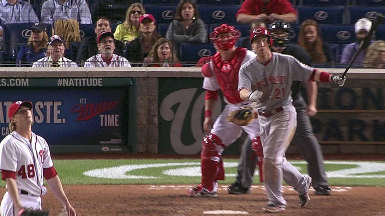 Rojos rescatan a Chapman y ganan en 15 entradas
