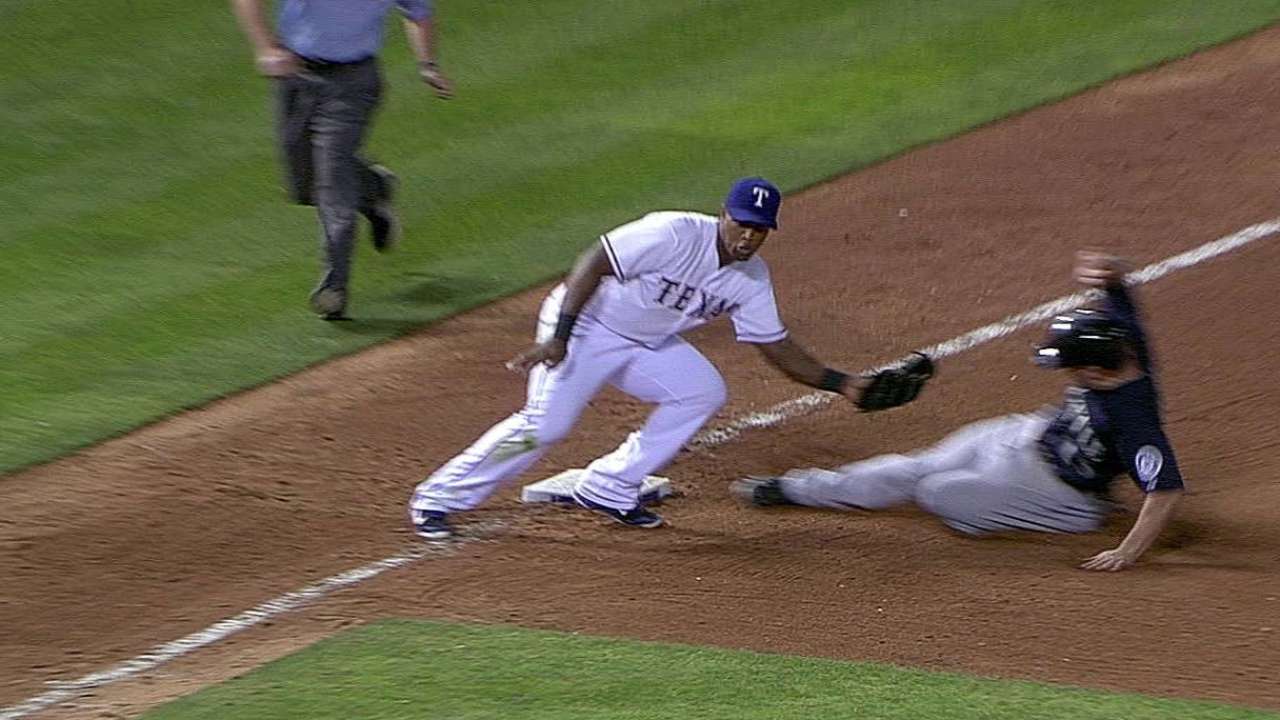 Call stands as Seager caught stealing vs. Texas