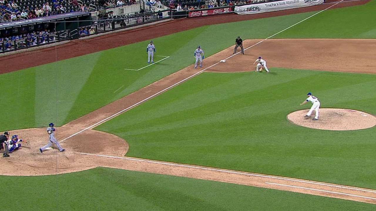 Gordon out of Dodgers' lineup vs. left-hander