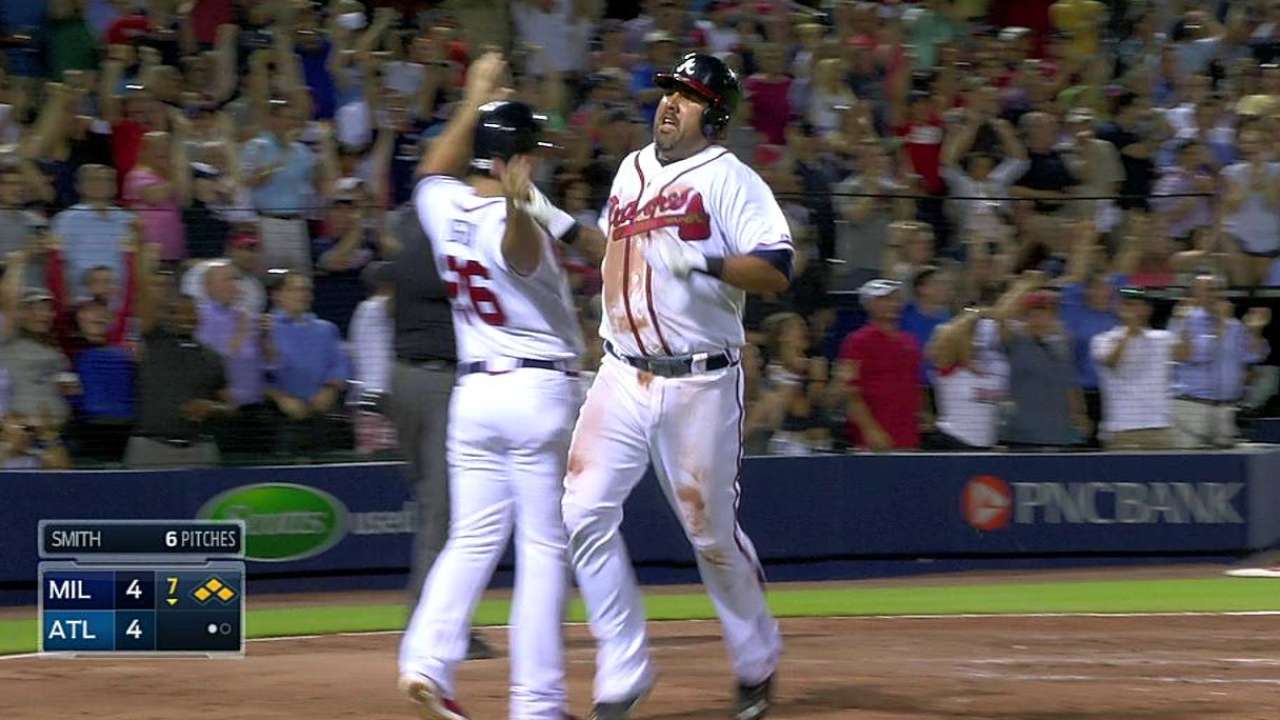 Con hit de Doumit, Bravos se imponen a Milwaukee