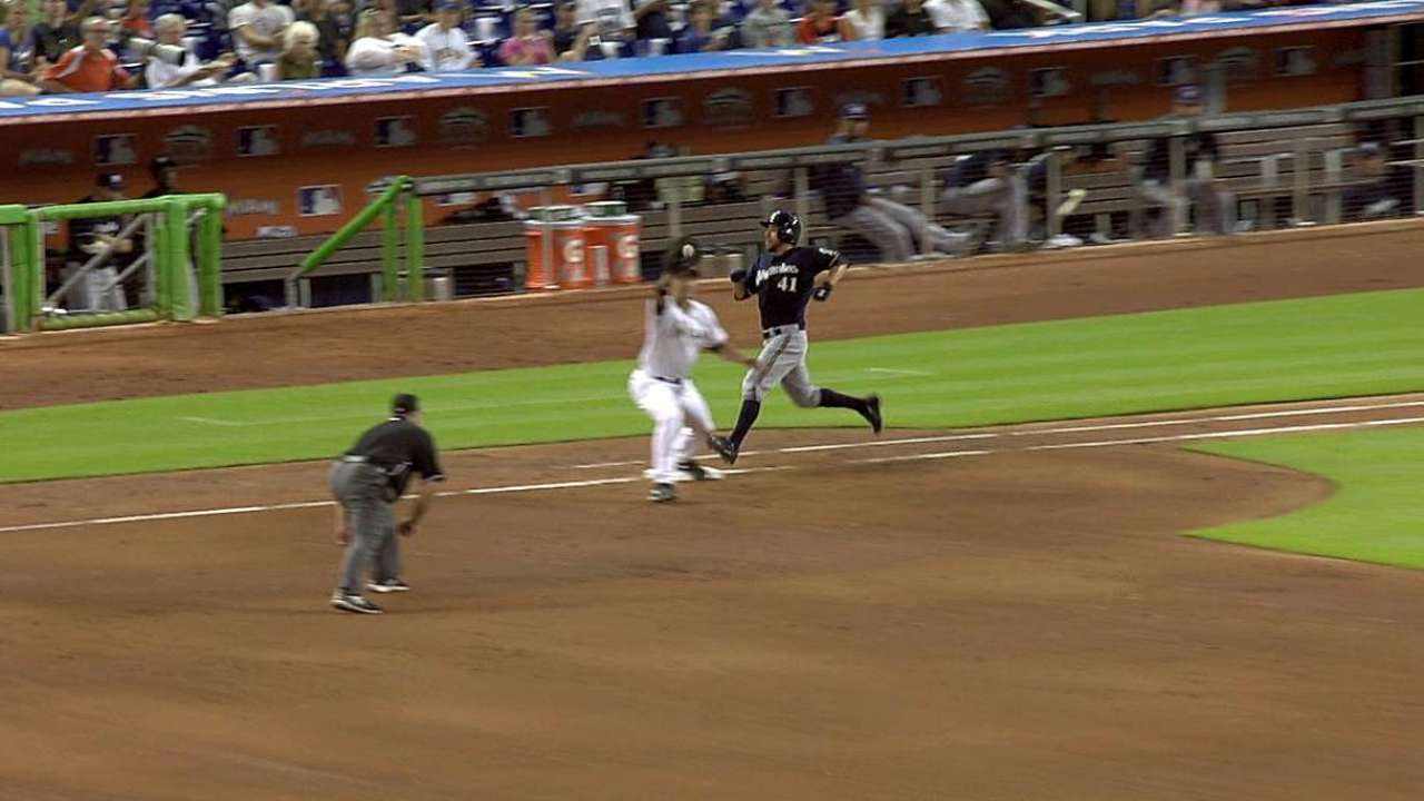 Redmond gets call overturned vs. Brewers
