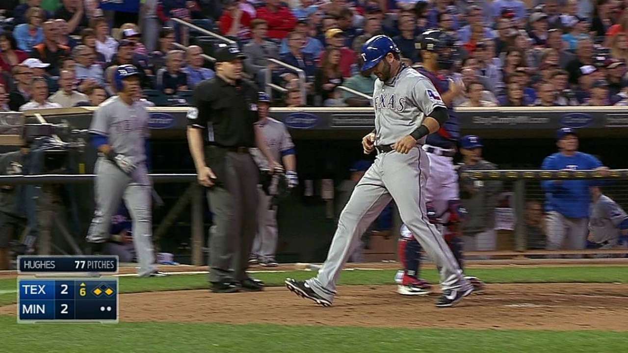 Catching duties split between Gimenez, Chirinos