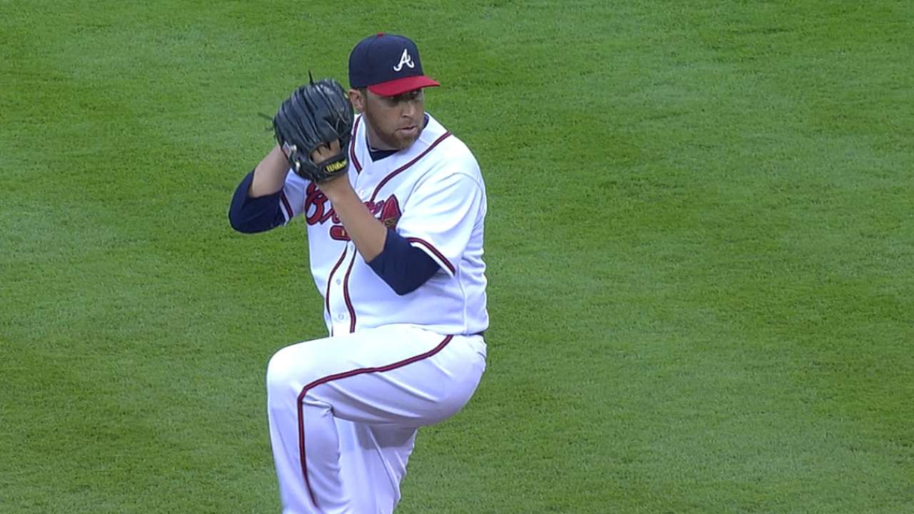 Tough breaks bite Braves in homestand finale