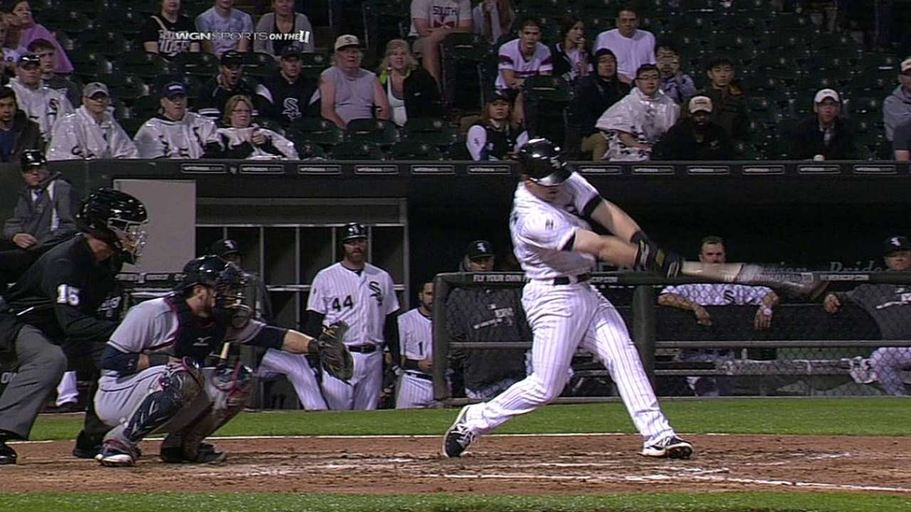 White Sox doblegan a Indios en maratónico juego