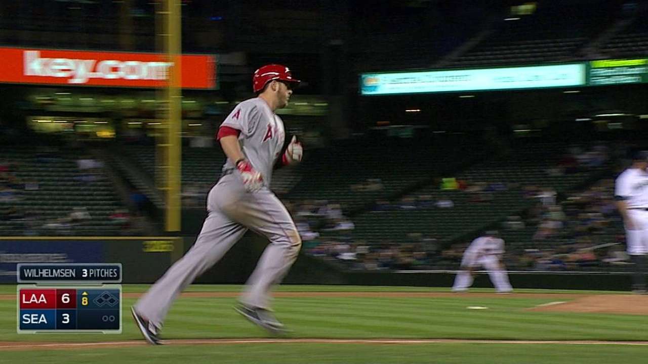 Angelinos superaron a Marineros detrás de Weaver