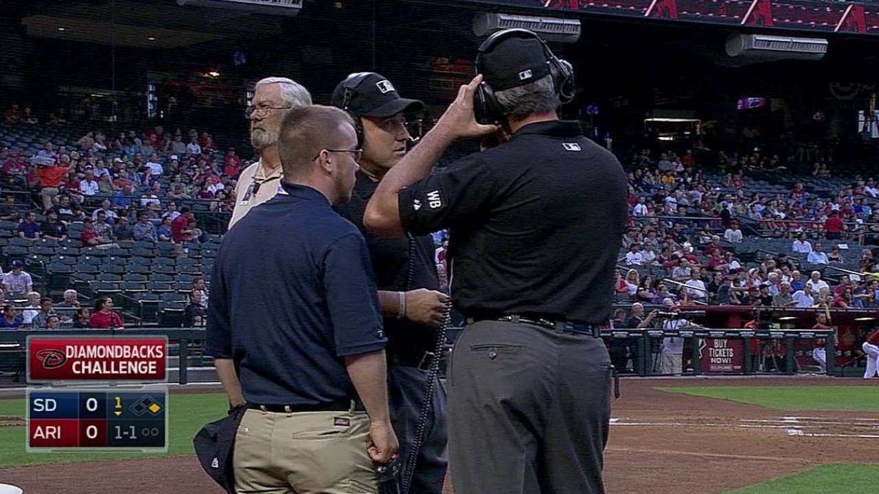 D-backs lose challenge amid eight-run frame
