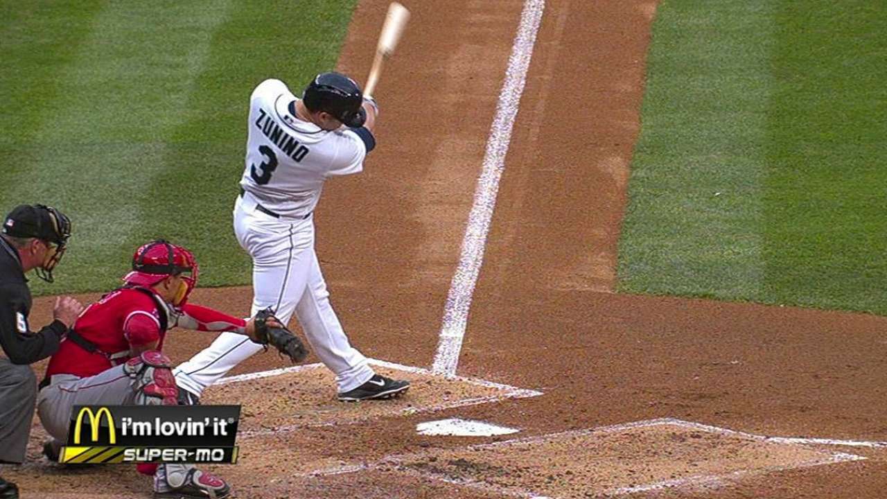 Mariners lineup leans right against lefty Smyly