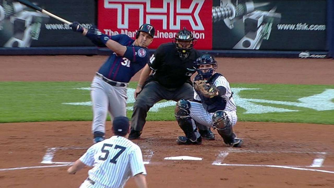 Three HRs, sharp Nolasco lift Twins over Yanks