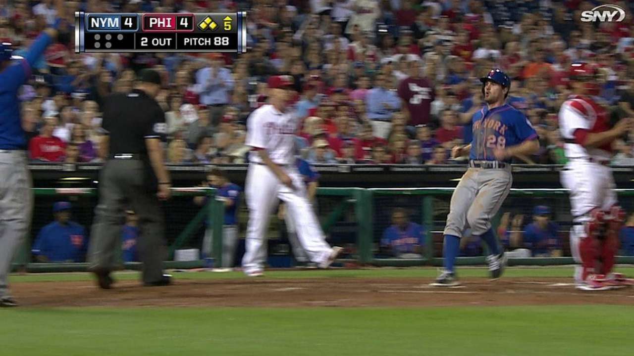 Abreu remolca 2 pero Mets caen con Filis en la 14ma