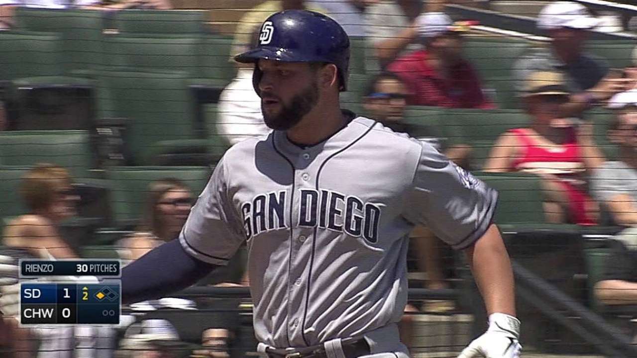 Venable condujo a los Padres al triunfo en Chicago