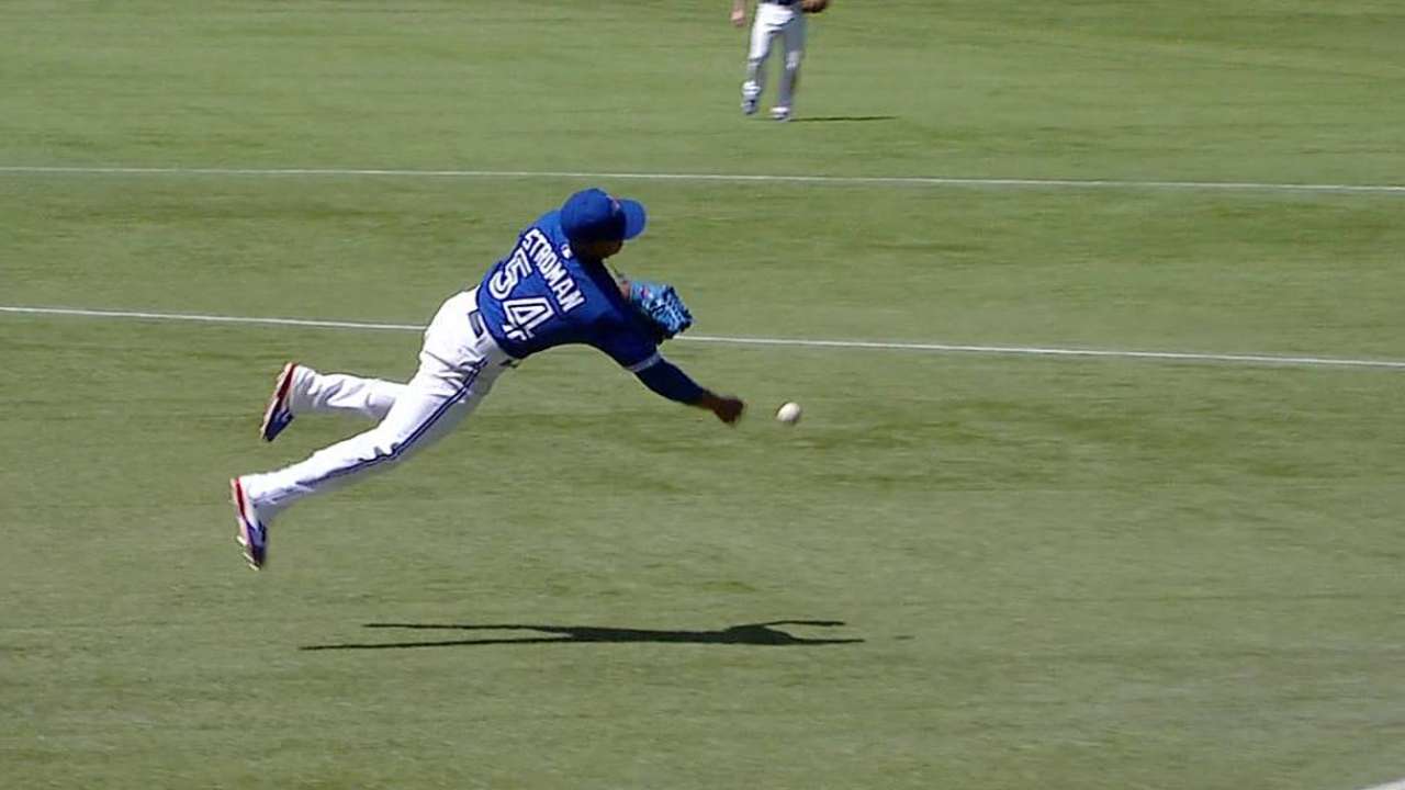 Hosmer safe at first after Blue Jays lose challenge