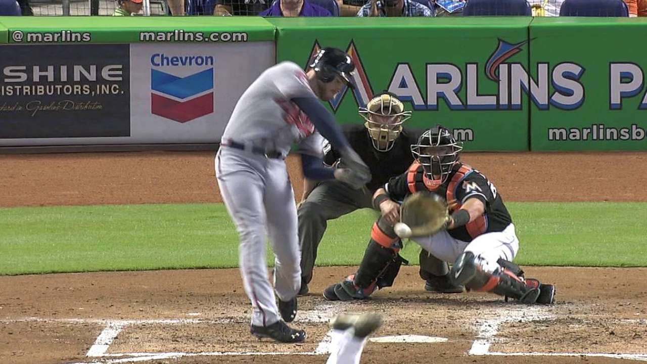 Freddie gets support from Fredi amid slump vs. Fish