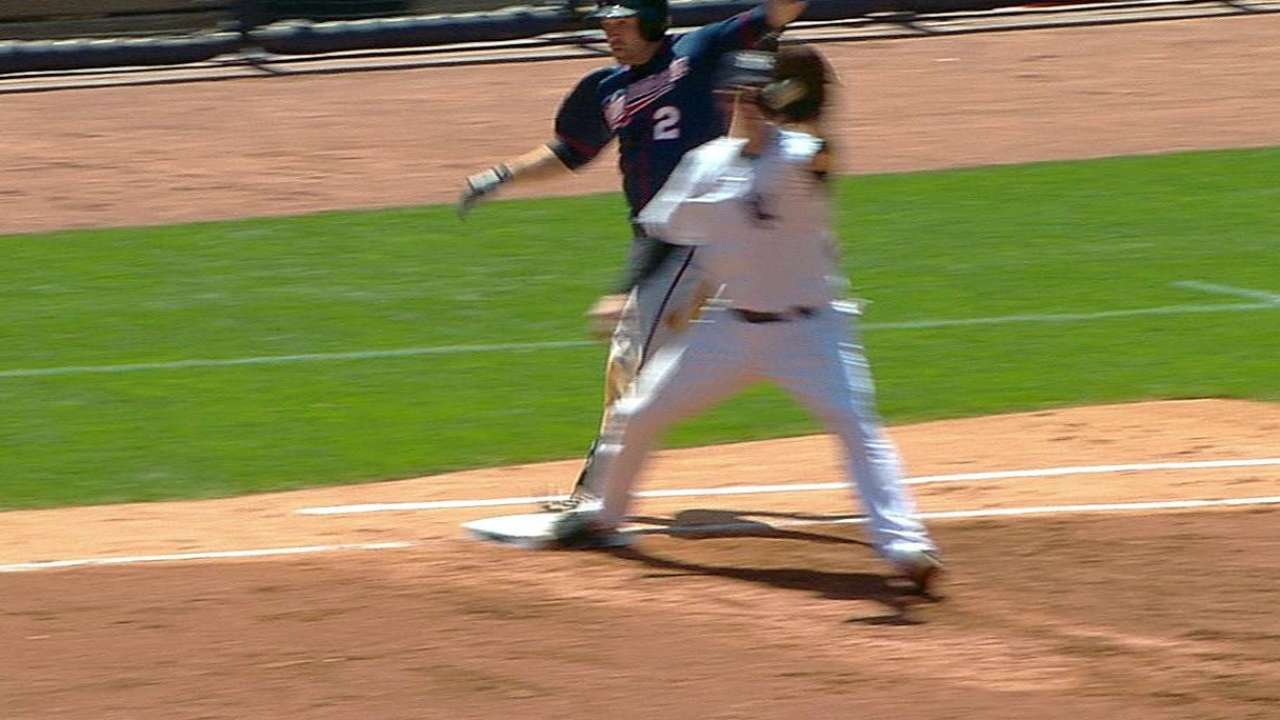 Twins, Yanks lose challenges on calls at first base