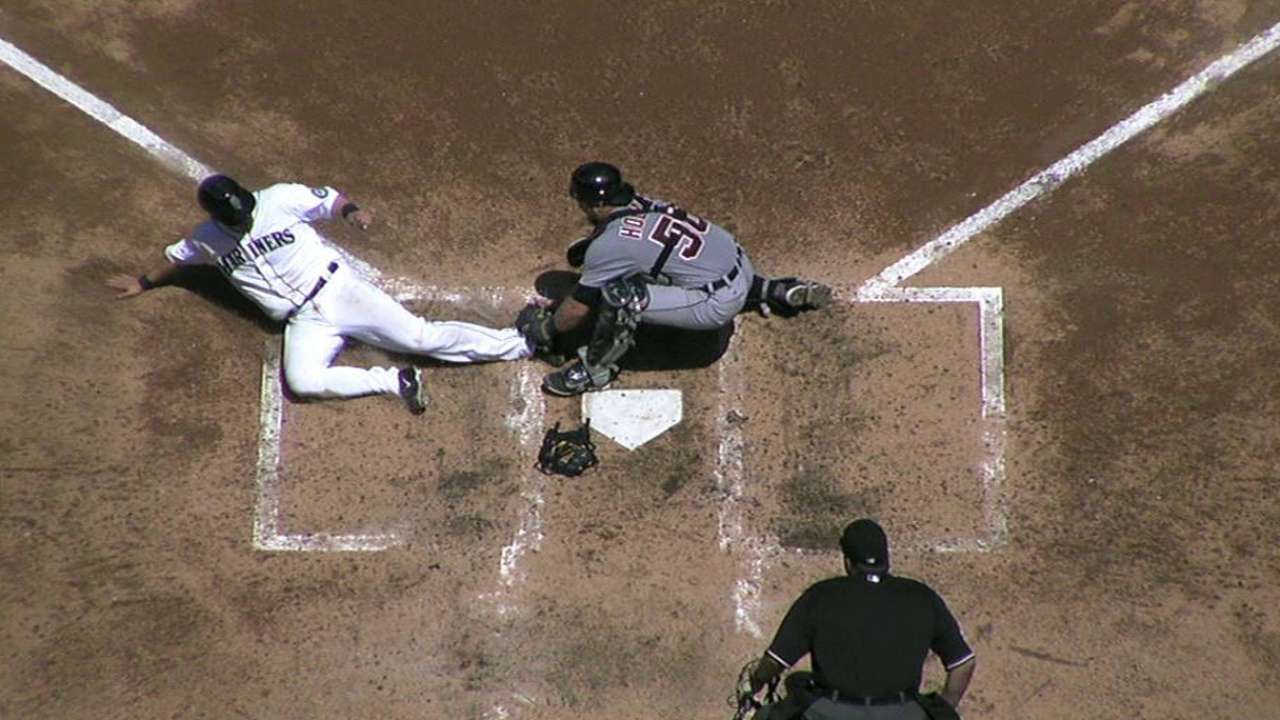 Mariners' challenge unsuccessful on play at home