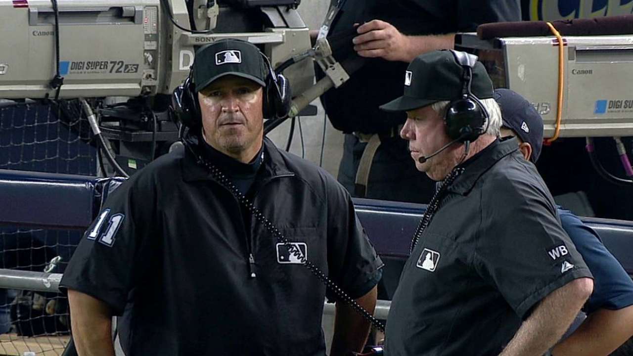 Yanks lose challenge before Mariners take late lead