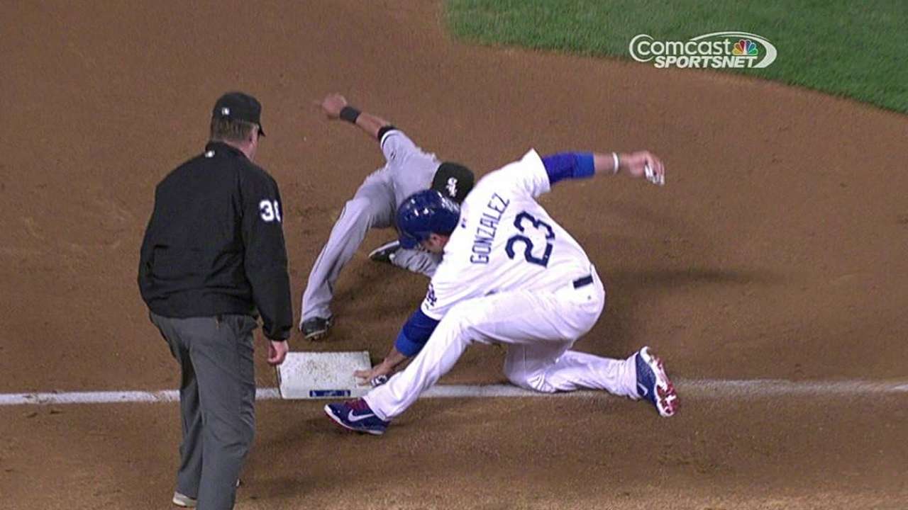Replay helps White Sox snuff out Dodgers rally