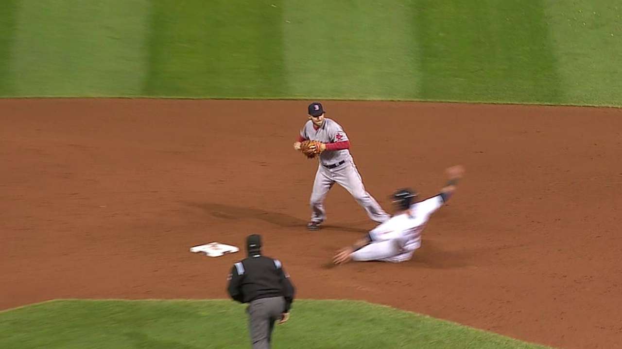 Stephen Drew agrega otra dimensión a los Medias Rojas