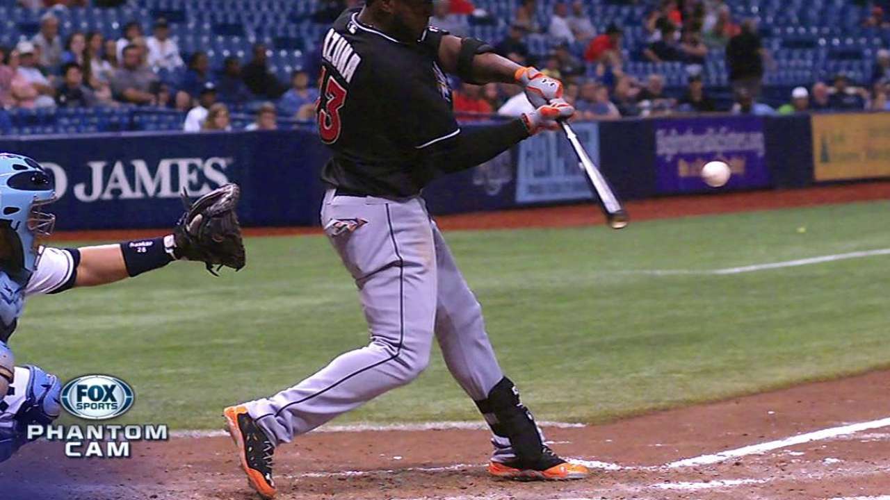Ozuna produjo cuatro y Marlins aplastaron a Rays
