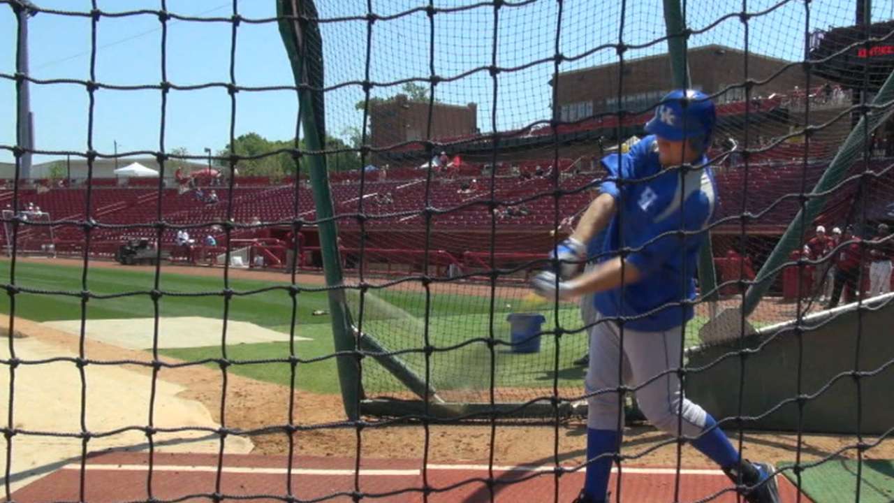Slugging second-rounder Reed, Astros agree on deal