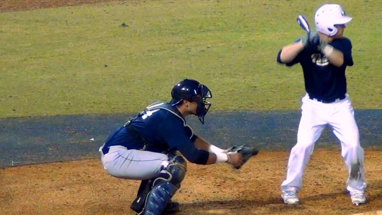 Giants sign second-round Draft pick Garcia