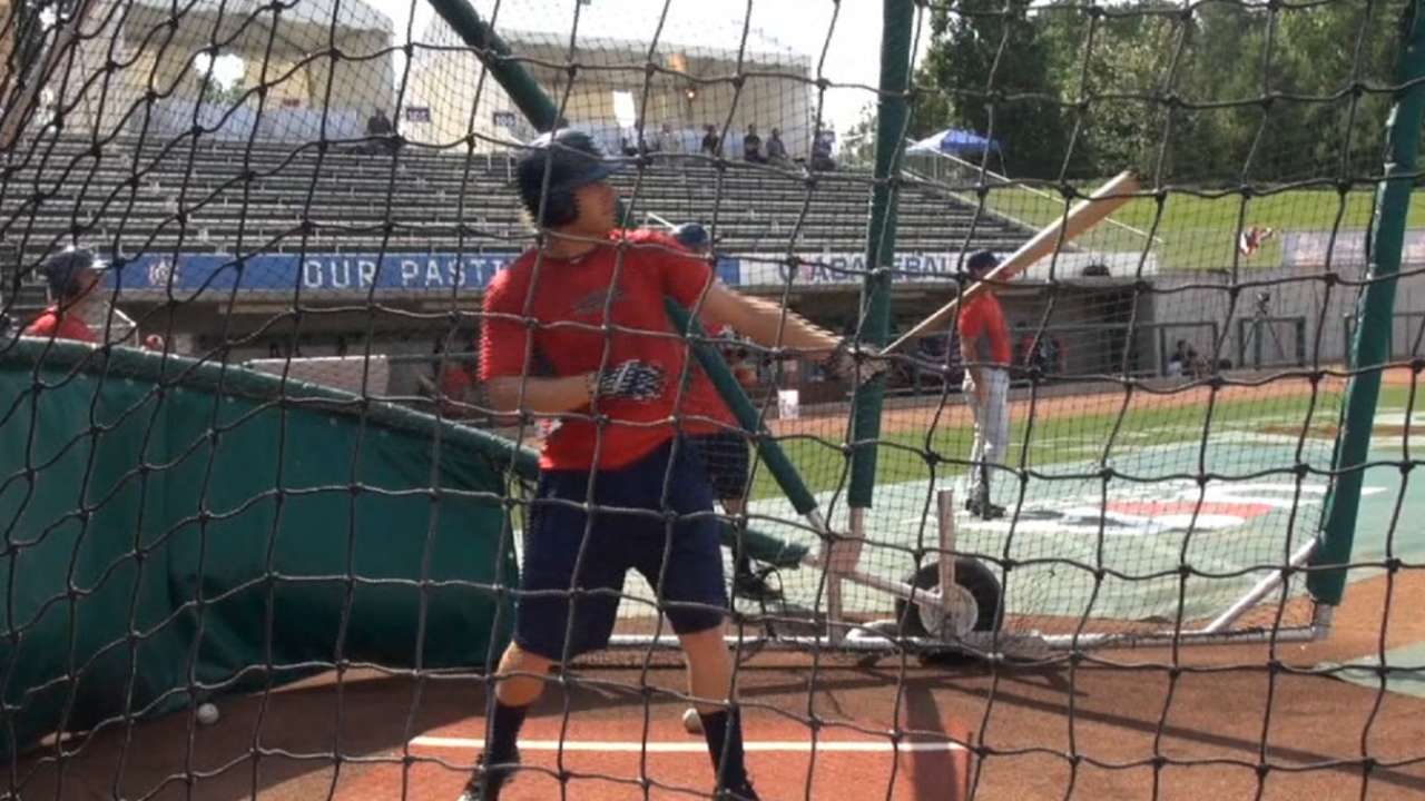 Reds add third baseman Sparks in second round