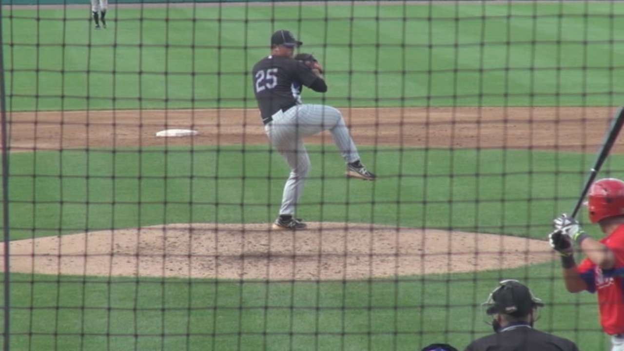 Top 2014 pick Gonzalez has successful debut