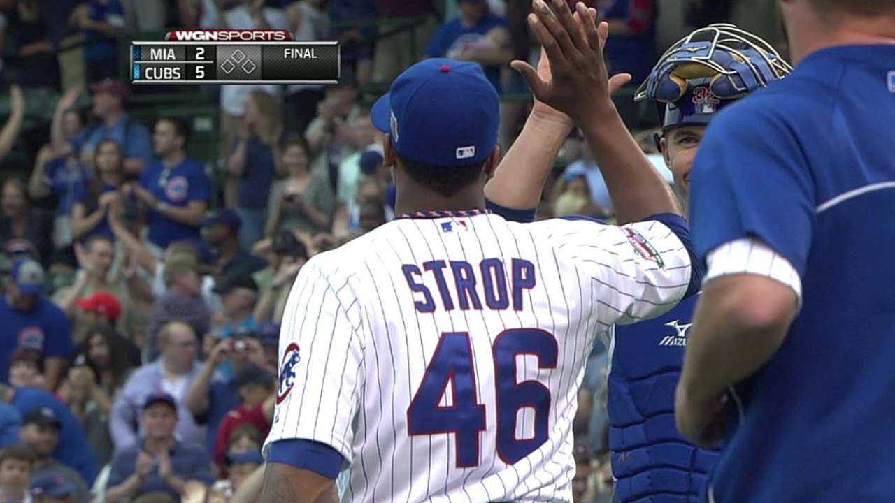 Cubs, Strop avoid arbitration with 1-year deal
