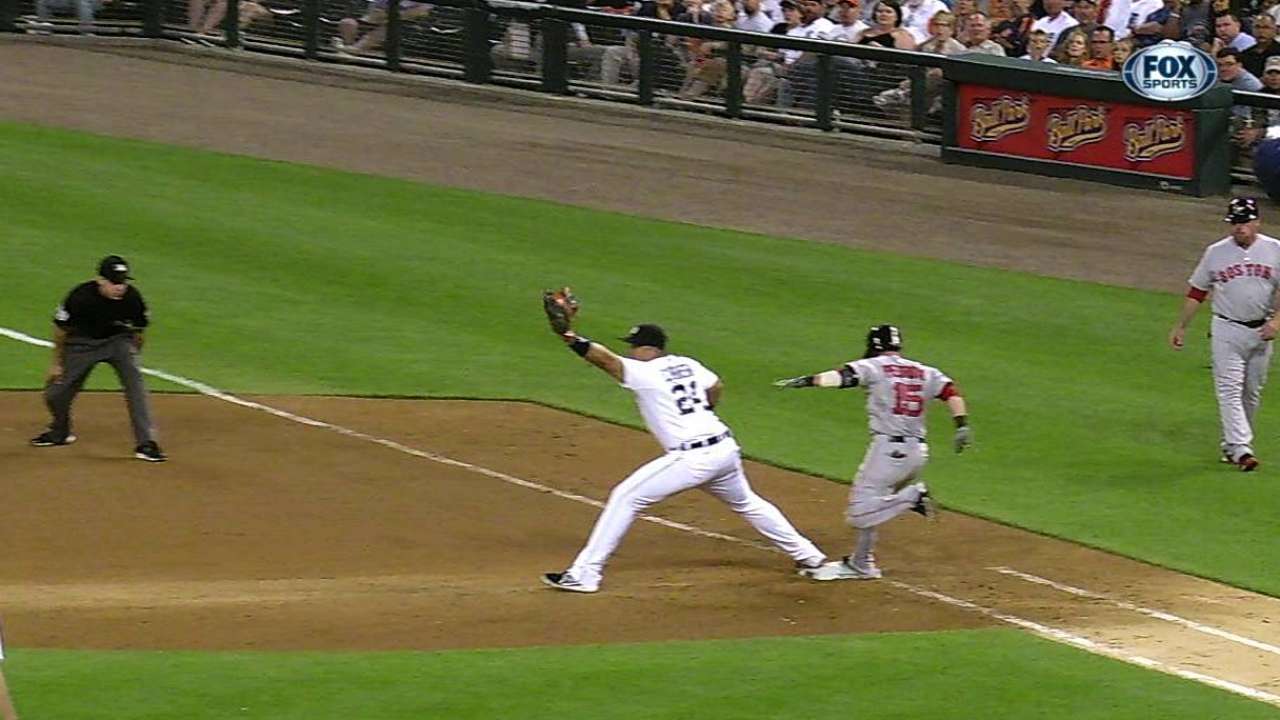 Pedroia safe as Red Sox successfully challenge call
