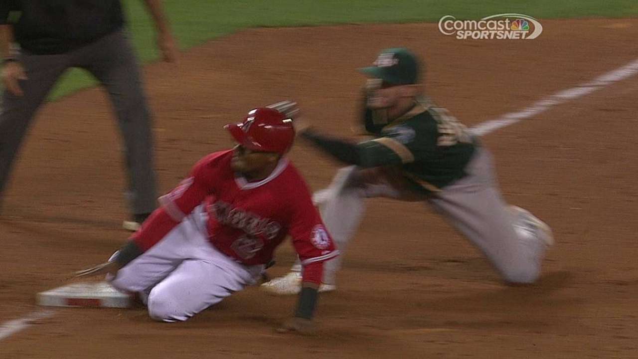 Atléticos cayeron maniatados por Richards en Anaheim