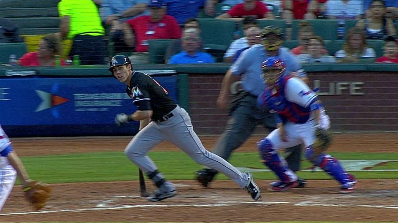 Yelich remolca cuatro y Marlins doblegan a Rangers