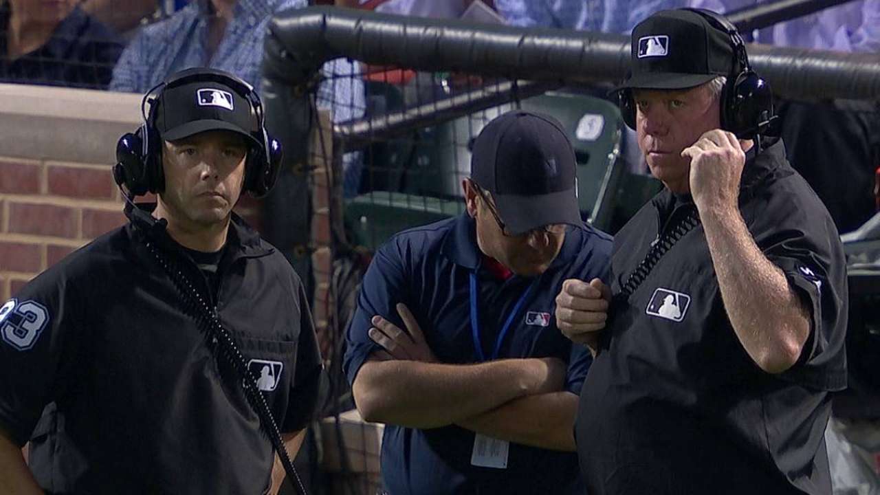 Red Sox win challenge, get call overturned