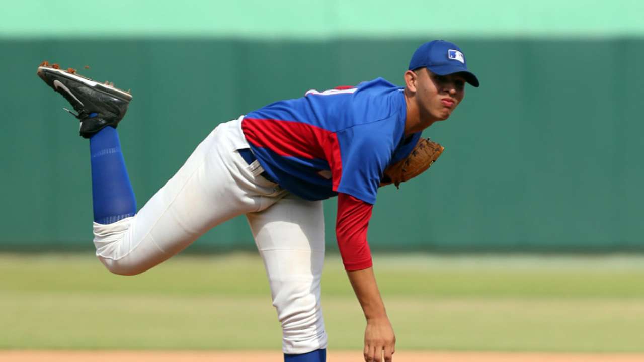Astros ink three top international prospects