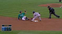 Rangers score in ninth to beat Felix, Mariners