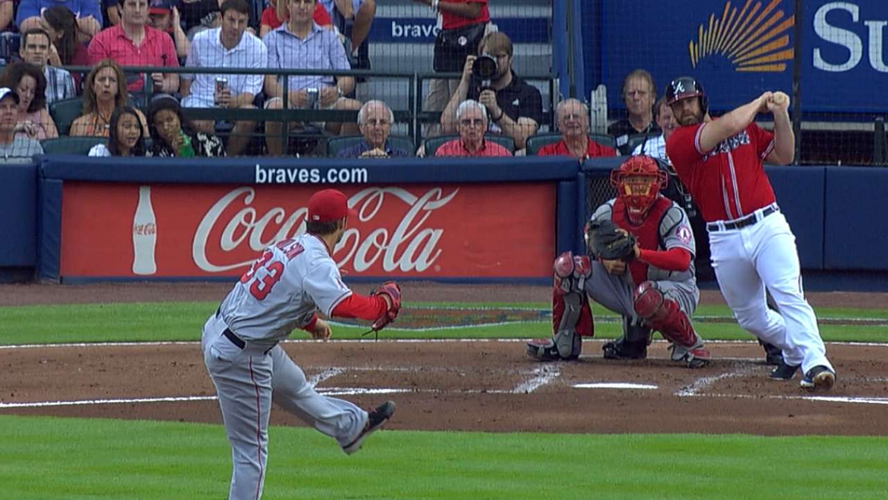 Braves' power surge helps Harang solve Halos