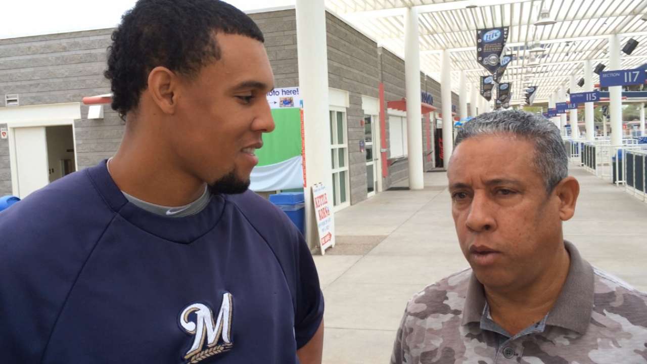 Gomez learned how to play game 'right' from father