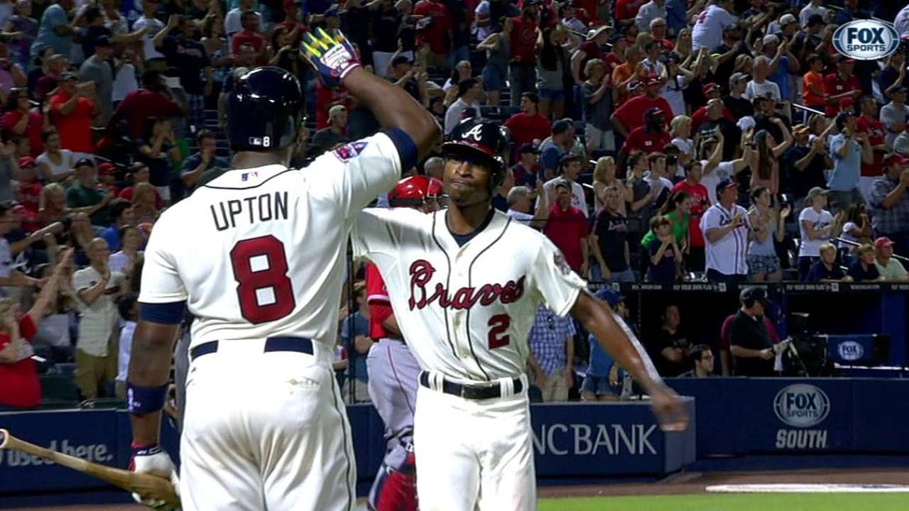 Freeman in third place in latest NL voting update