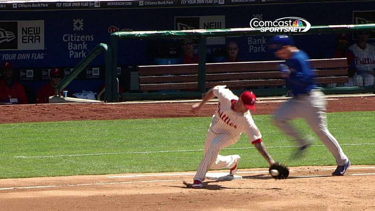 Phils win early challenge in finale vs. Cubs