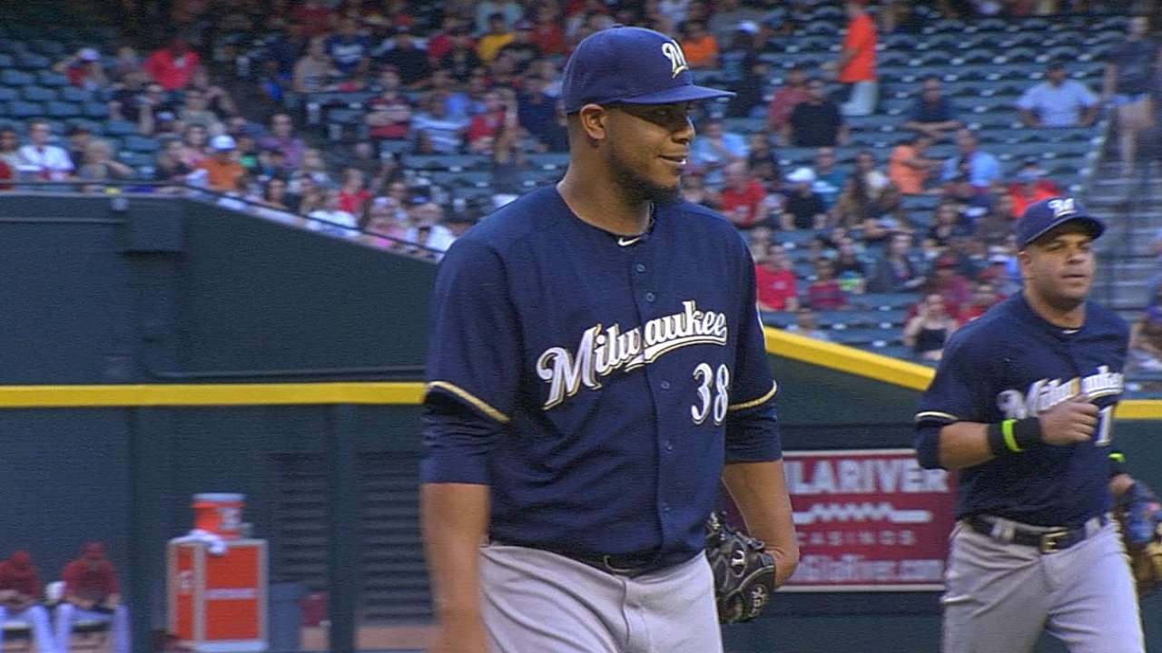 Milwaukee le cae al bullpen y doblega a Arizona