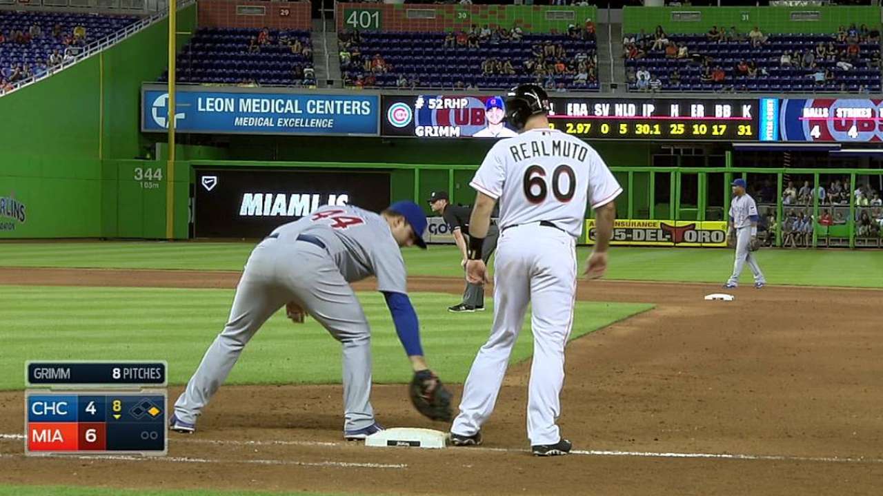 Rizzo asks for challenge on pickoff, but call stands