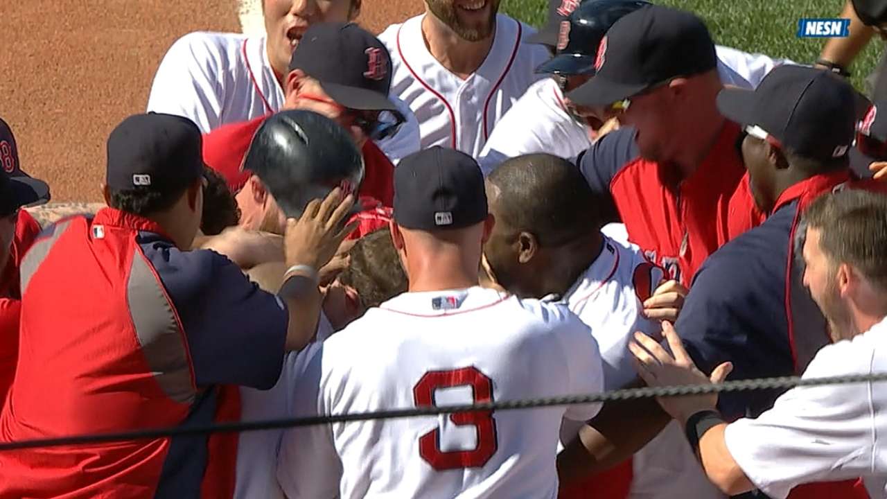 Ortiz, Napoli make history with 10th-inning blasts