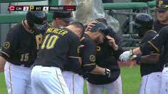 Martin's walk-off walk caps extra-inning battle