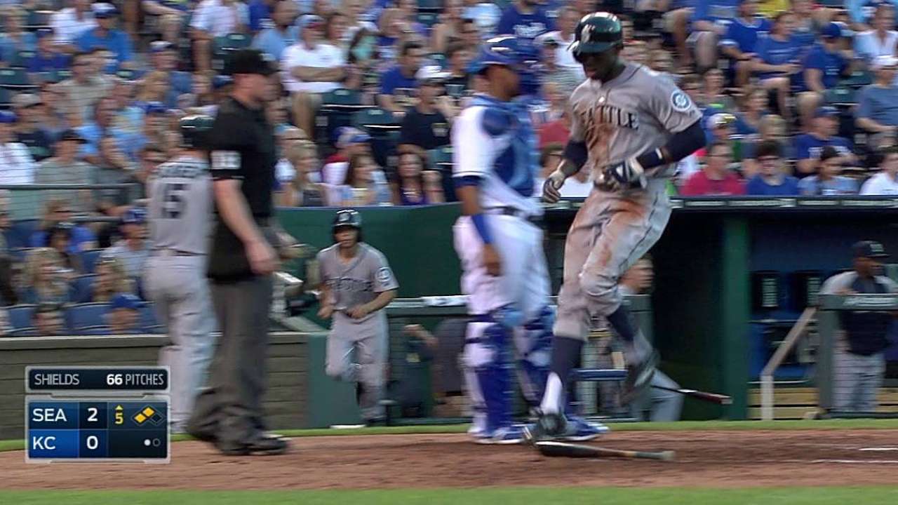 Cano carries lead into last days of All-Star voting