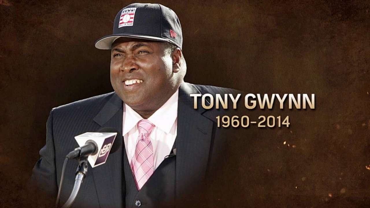 Astros, Nats honor Gwynn before series opener