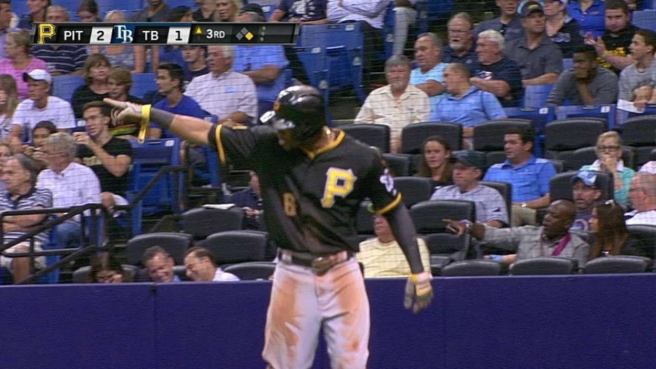 Cutch gains, Walker needs fan help for ASG nod