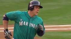 Backed by LoMo's four hits, Felix cruises