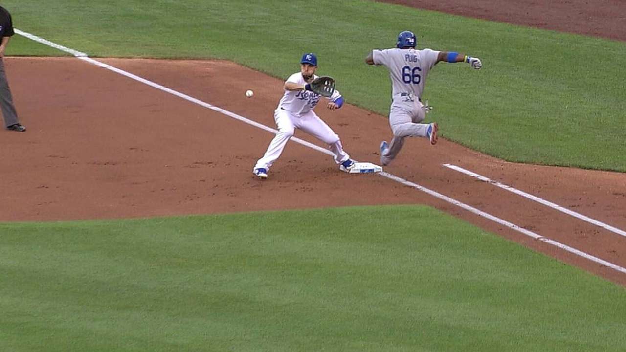 Call in first stands as Royals' challenge streak ends